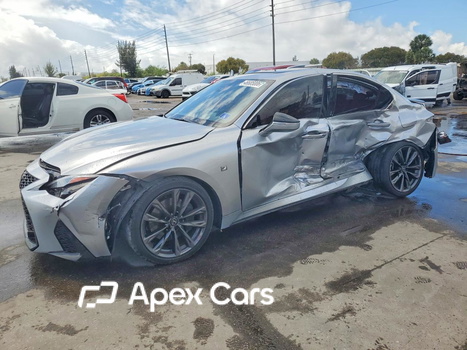 Lexus IS 2023 - Image 1 of 13