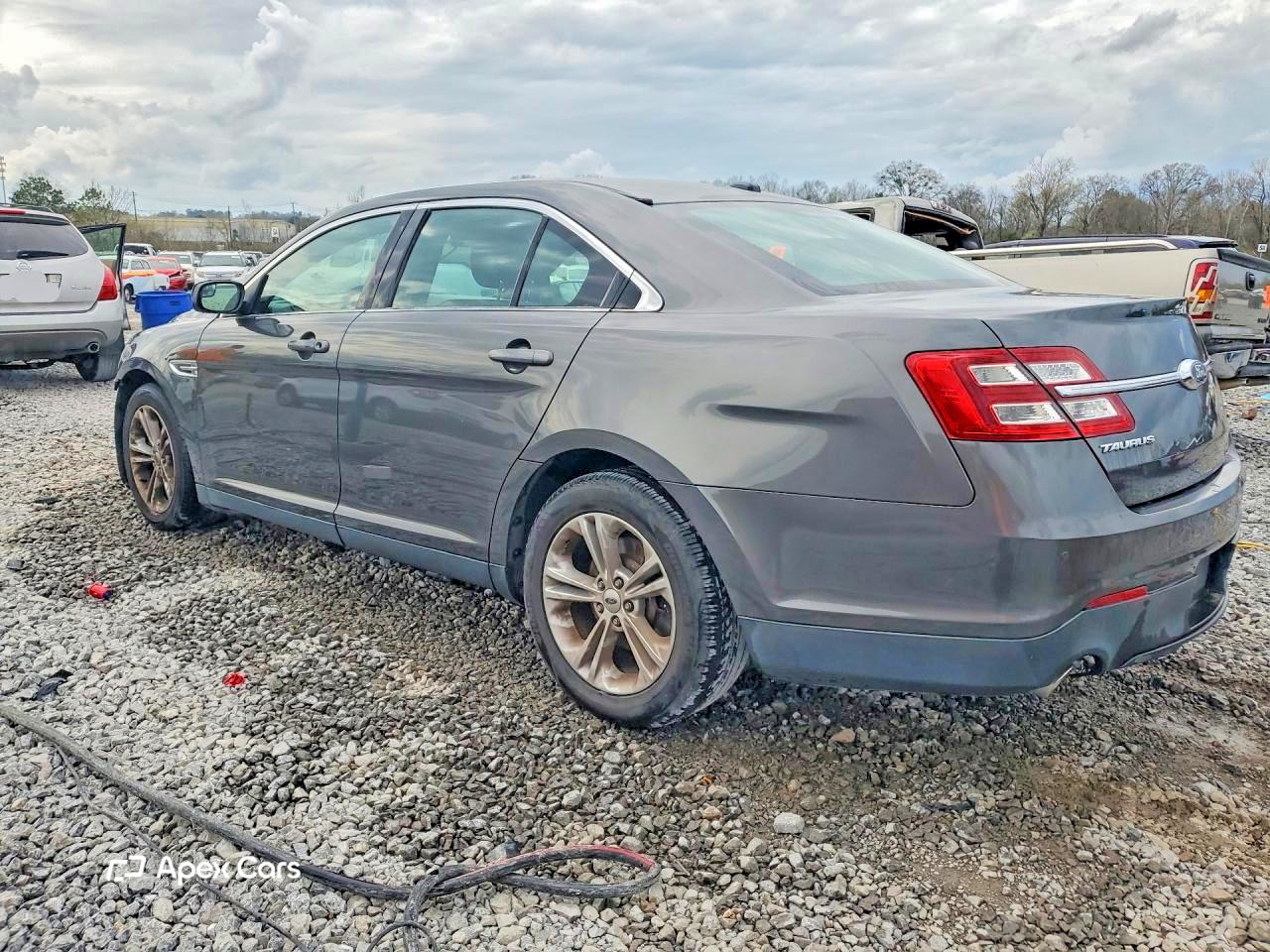 Ford Taurus 2017