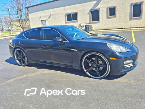 Porsche Panamera 2010 - Image 1 of 10