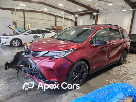 Toyota Sienna 2021 - Image 1 of 13