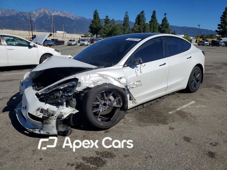 Tesla Model 3 2022 - Image 1 of 13