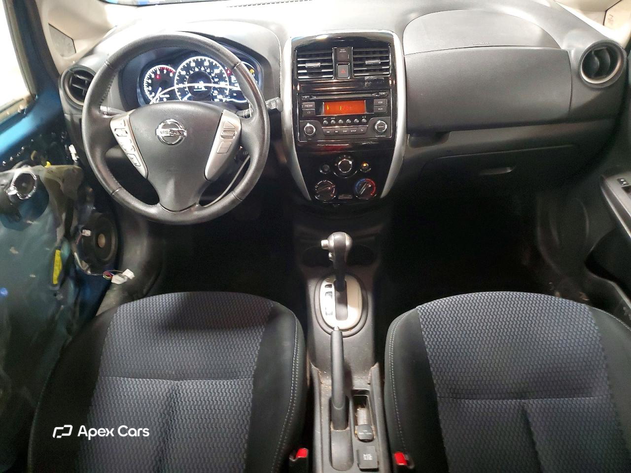 Nissan Versa 2015