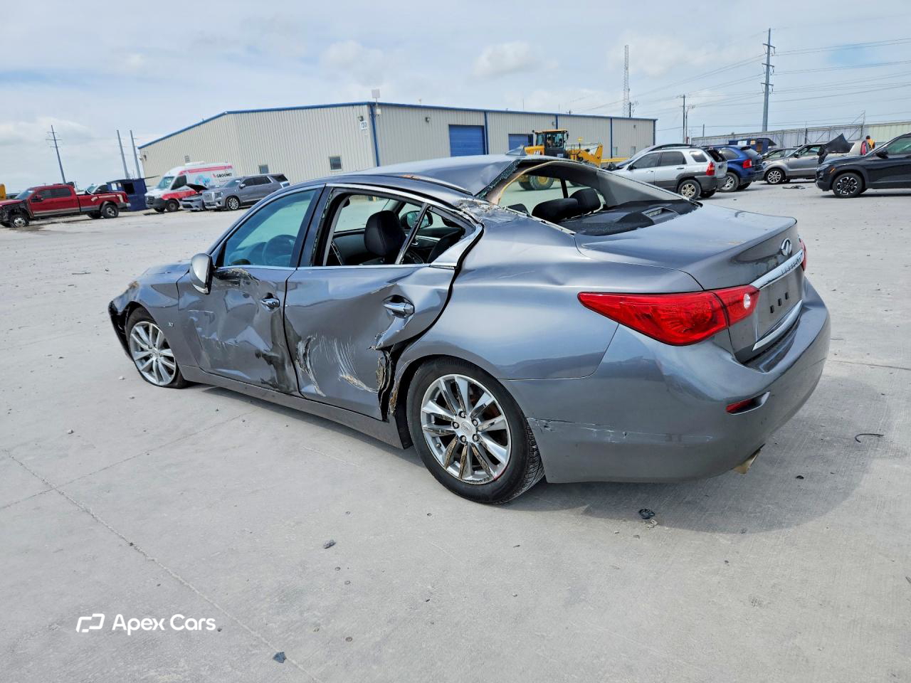 Infiniti Q50 2015