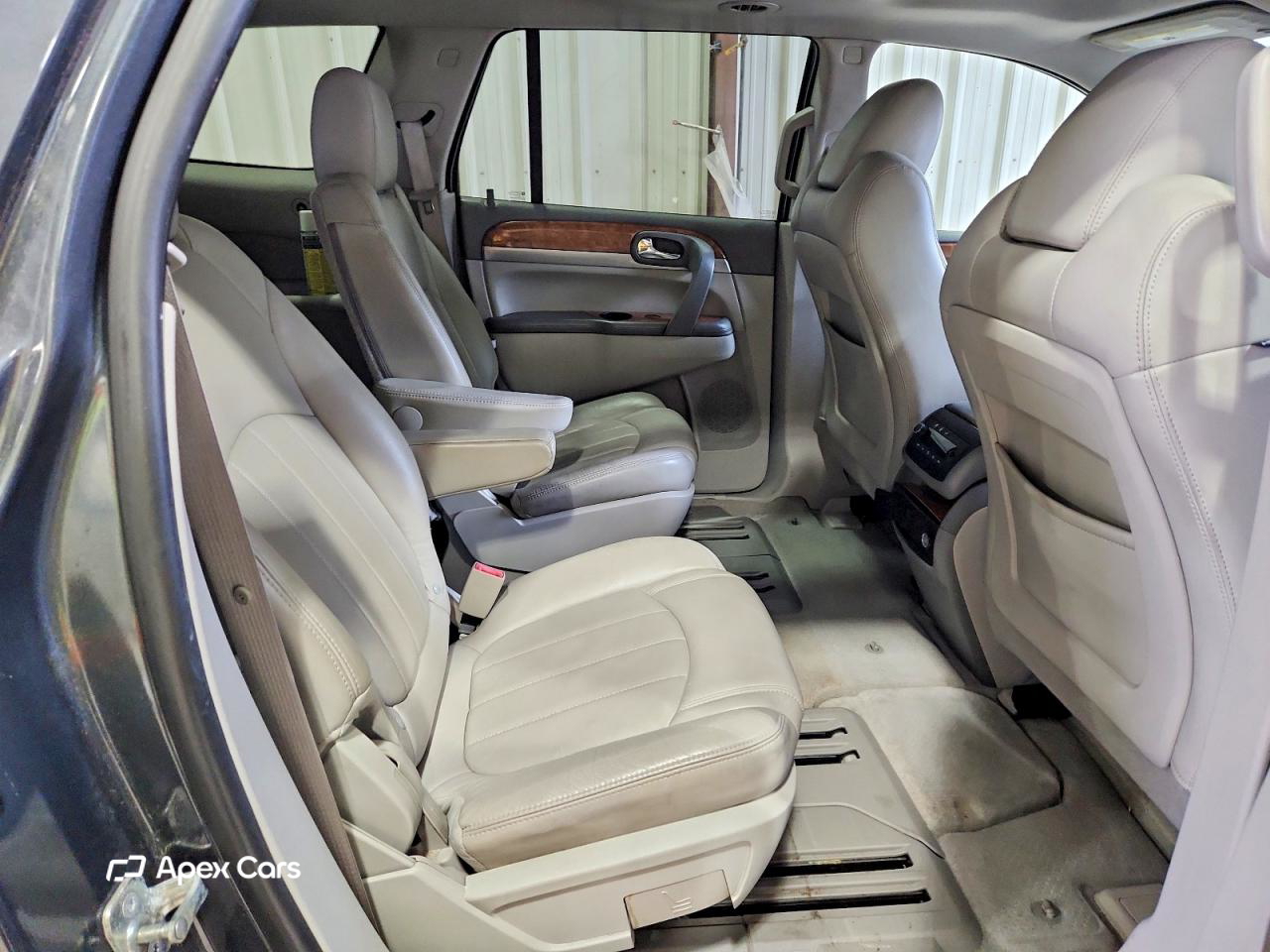 Buick Enclave 2011
