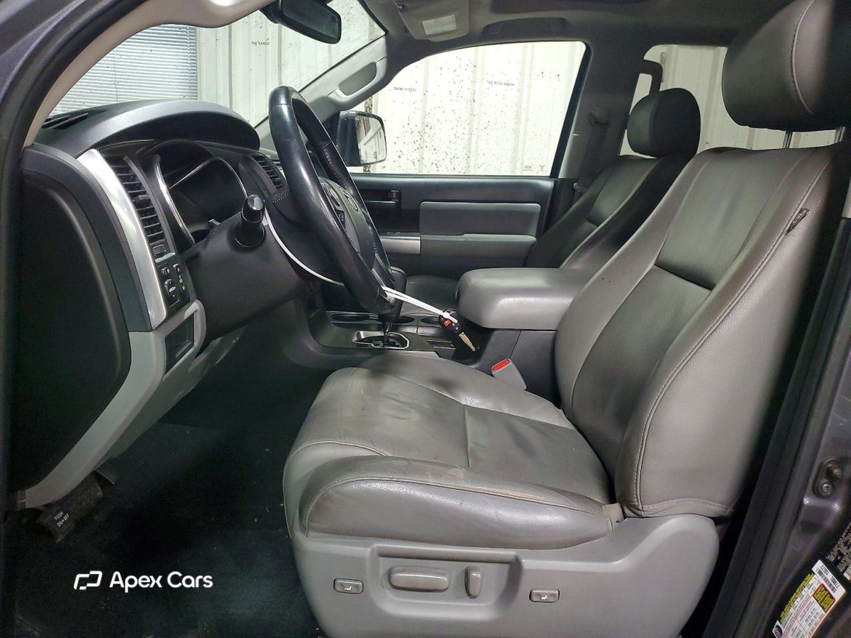 Toyota Sequoia 2018