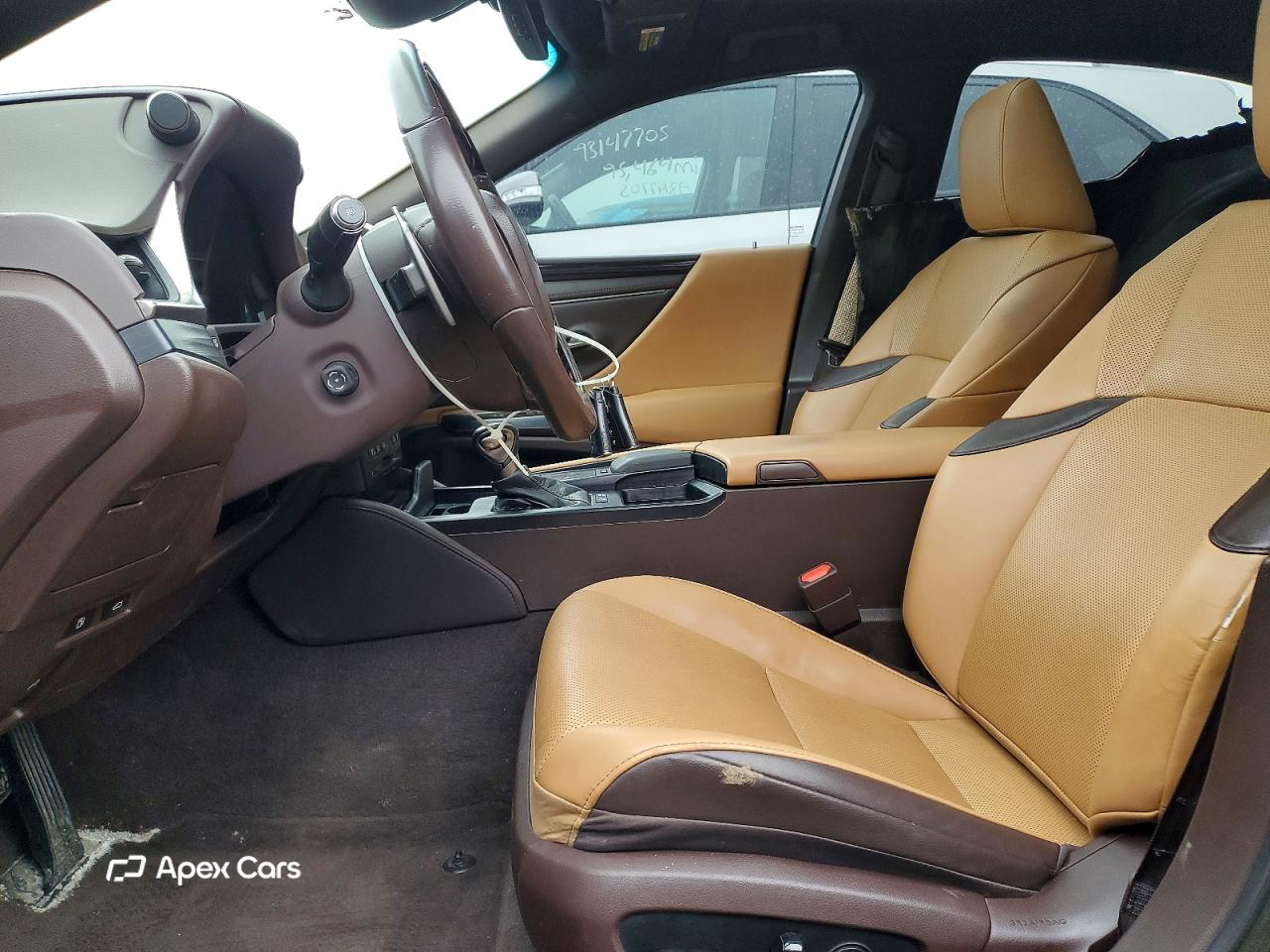 Lexus ES 2020