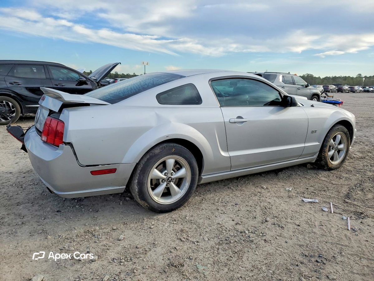 Ford Mustang 2007