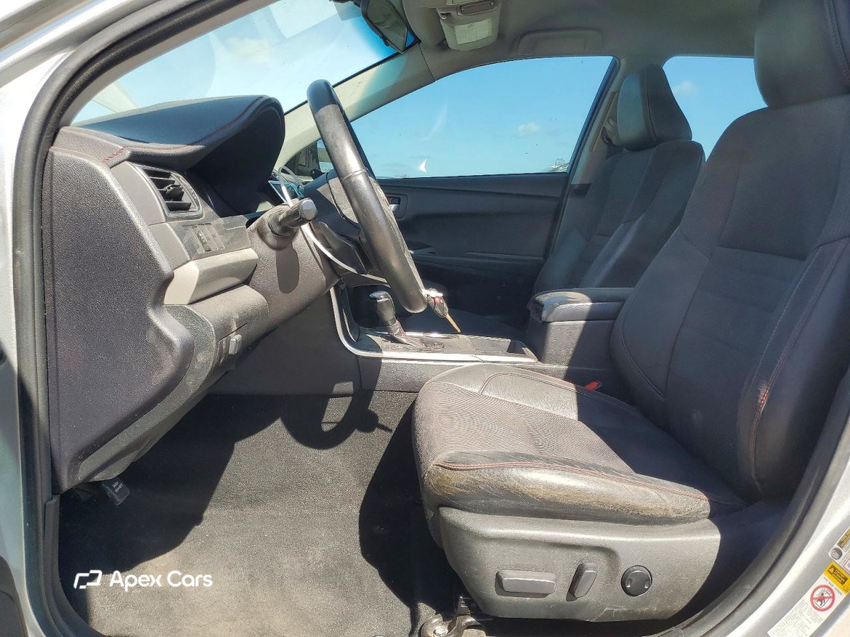 Toyota Camry 2016