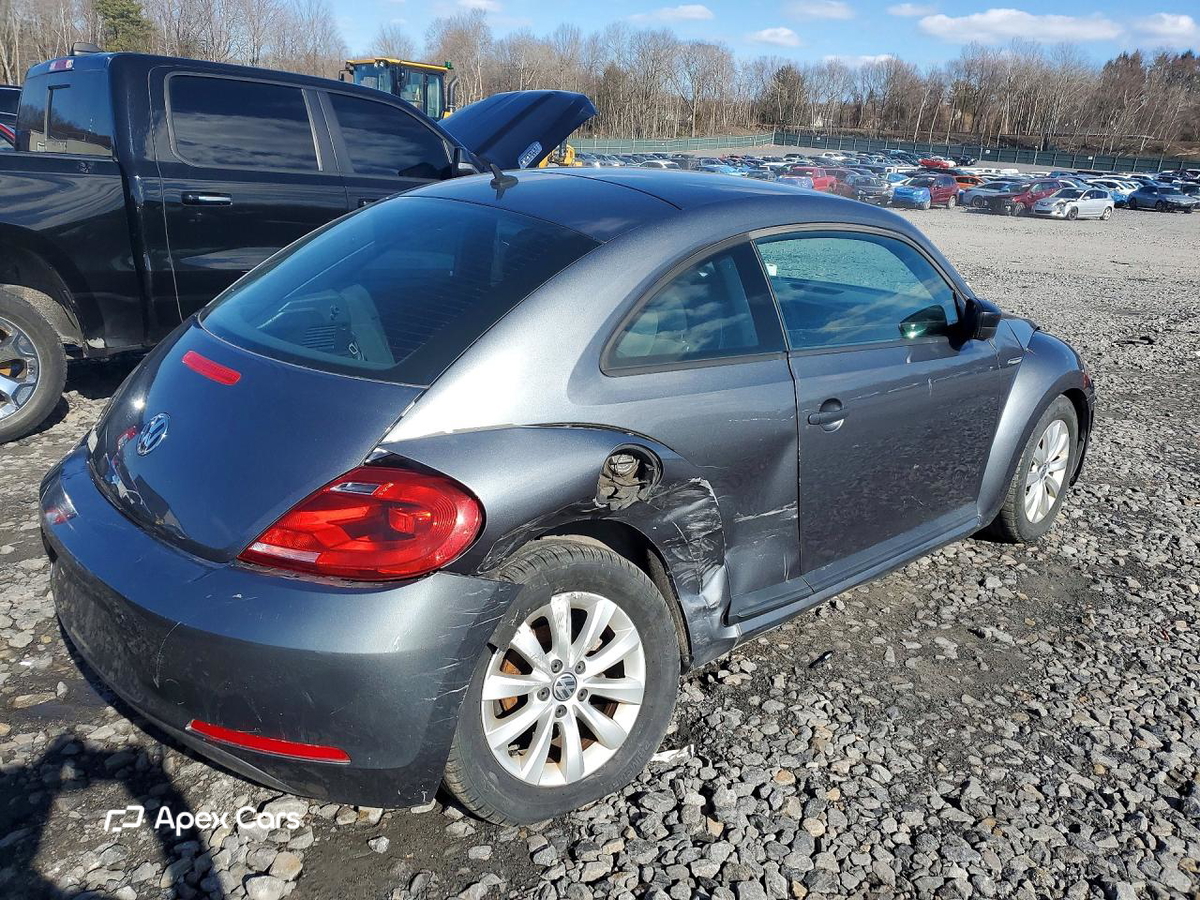 Volkswagen Beetle 2014