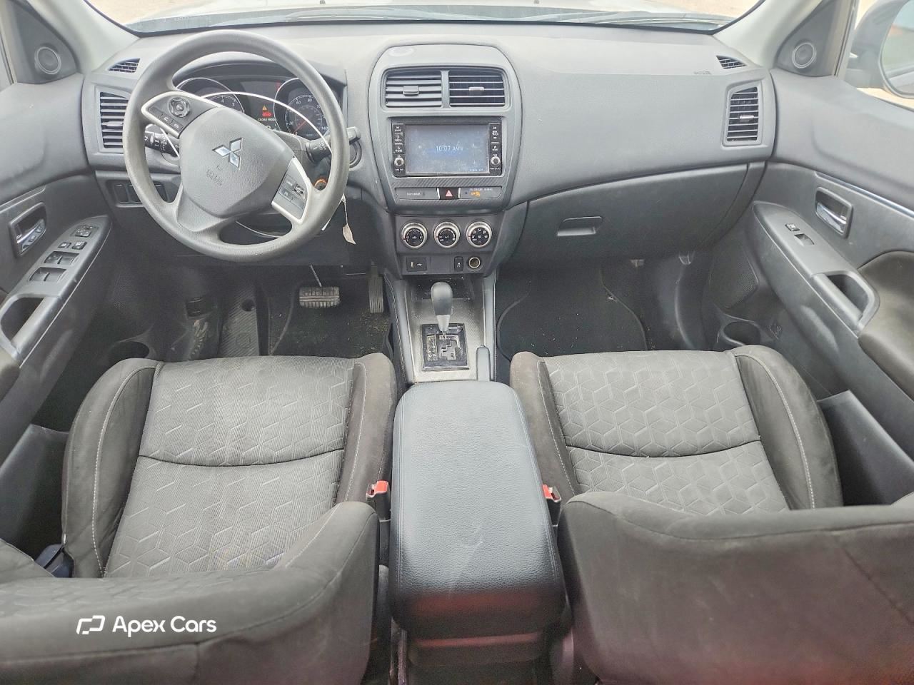 Mitsubishi Outlander 2020