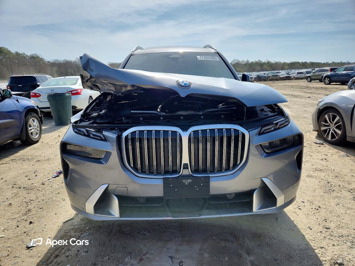 BMW X7 2025