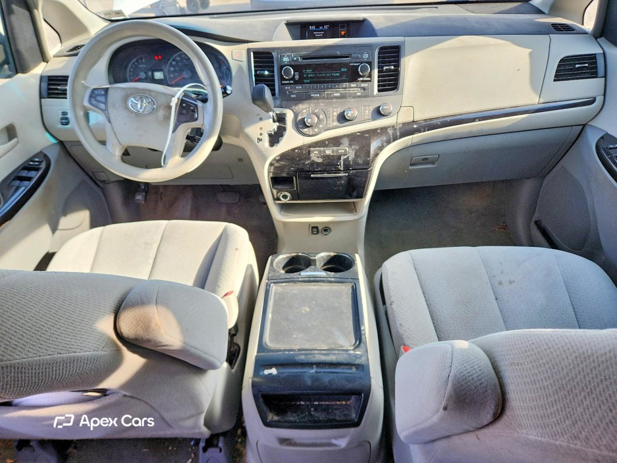 Toyota Sienna 2012
