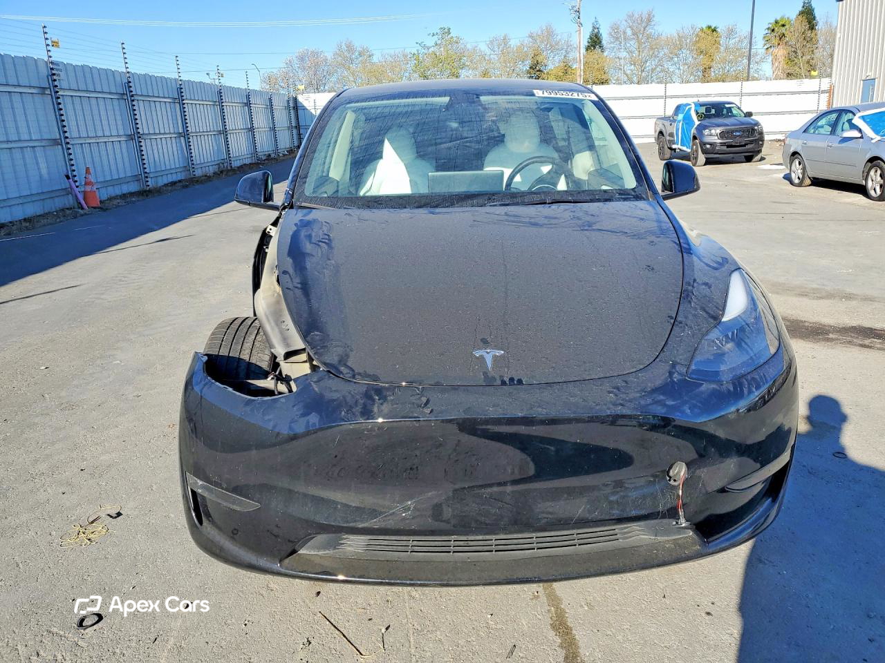 Tesla Model Y 2024