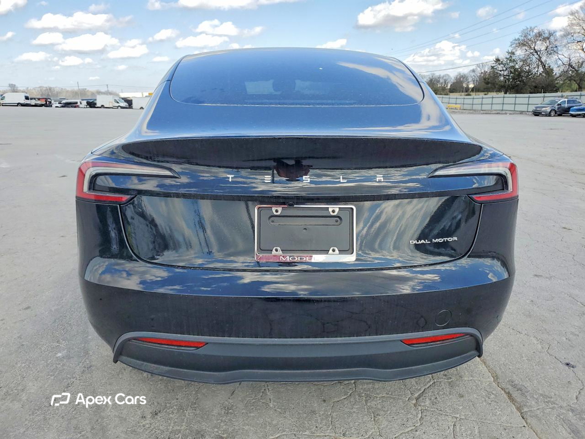 Tesla Model 3 2025
