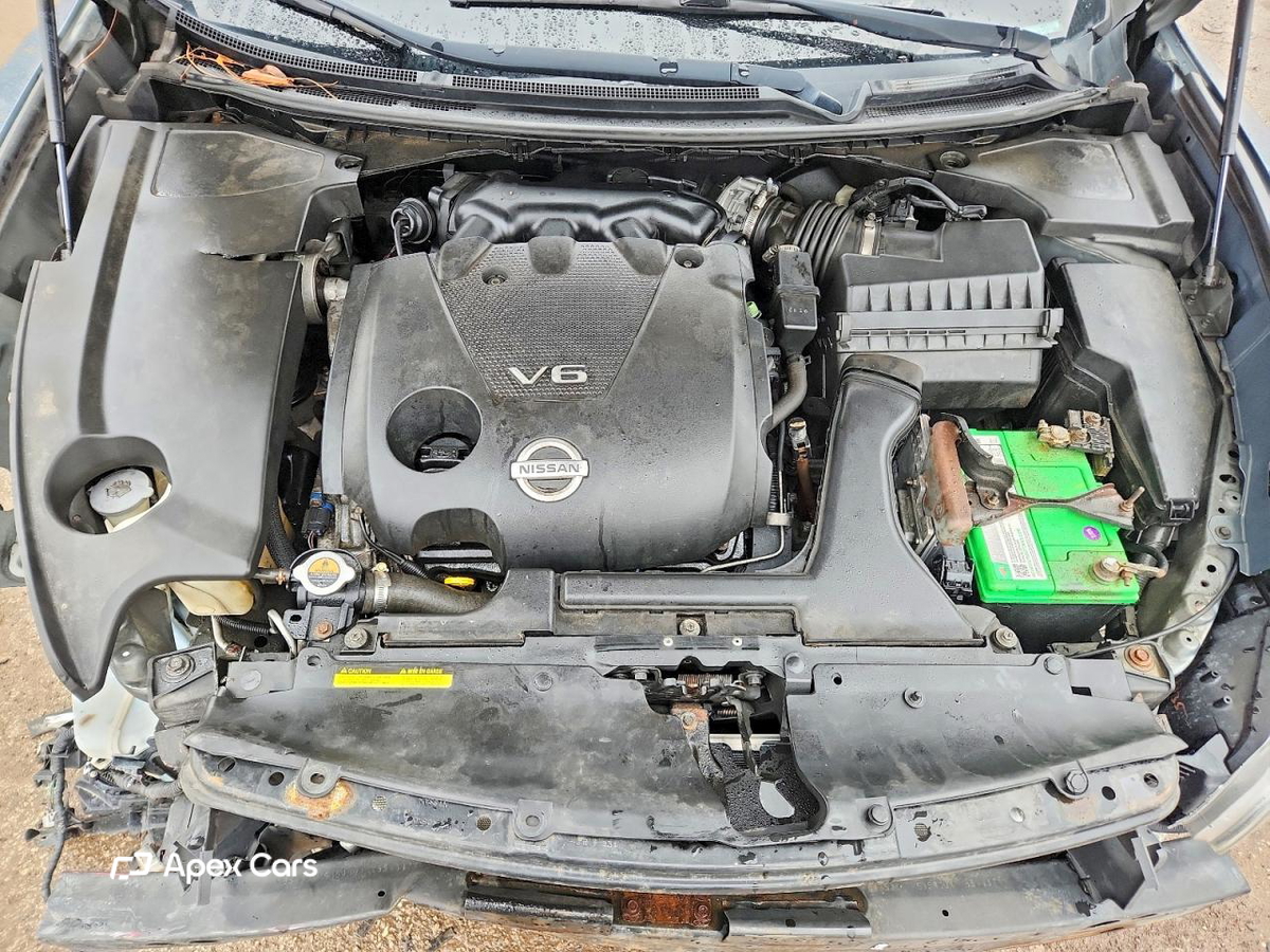 Nissan Maxima 2010
