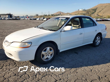 Honda Accord 2000 - Image 1 of 12