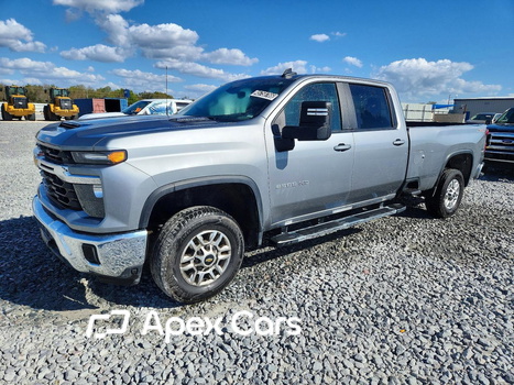 Chevrolet Silverado 2025 - Image 1 of 13