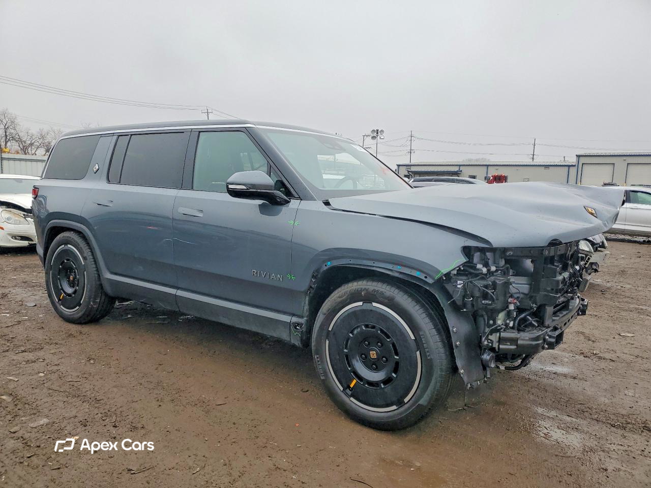 Rivian R1S 2025