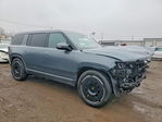 Rivian R1S 2025