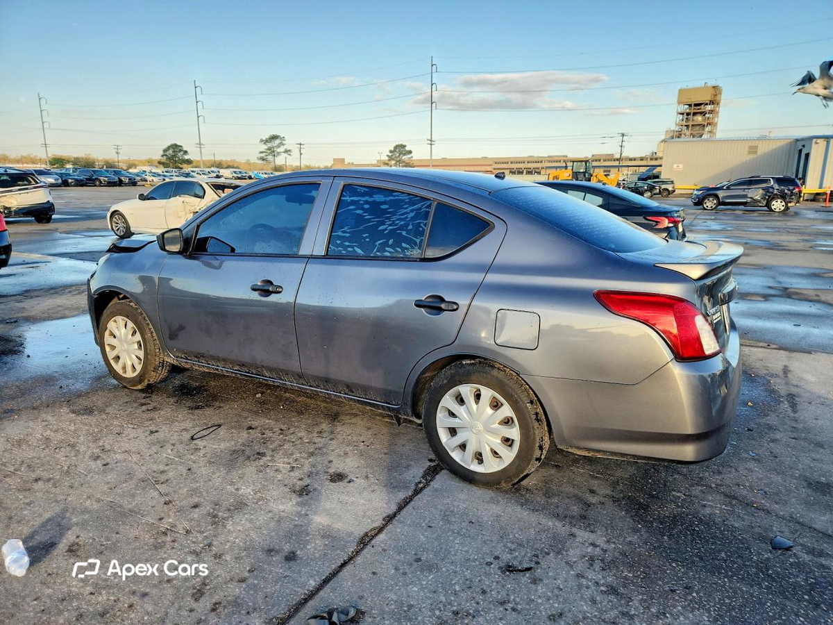 Nissan Versa 2019