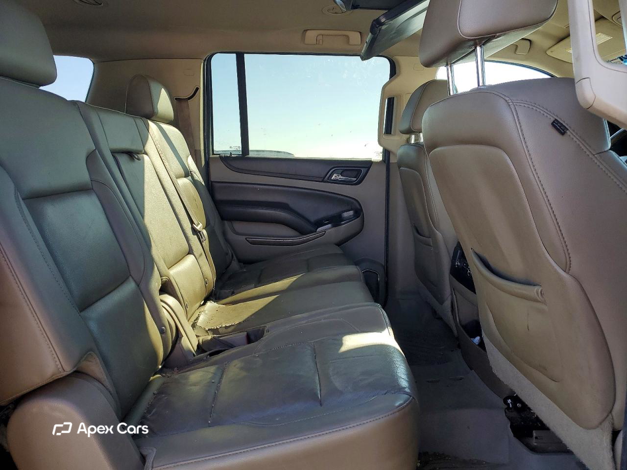 Chevrolet Suburban 2015