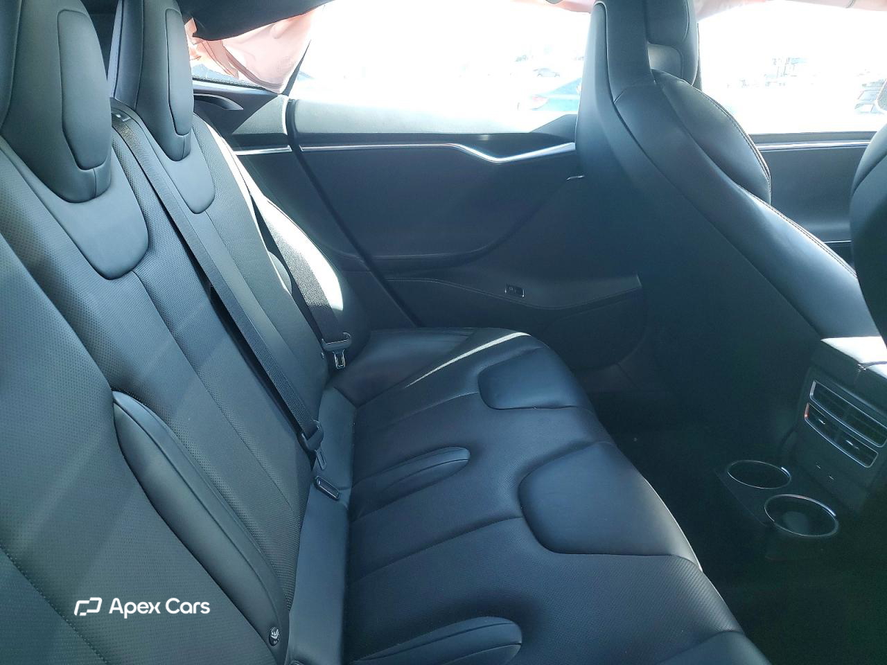 Tesla Model S 2016