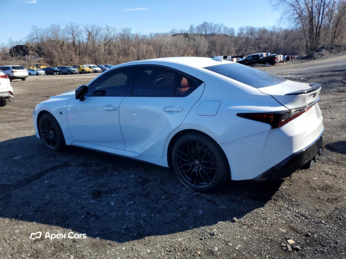 Lexus IS 2024
