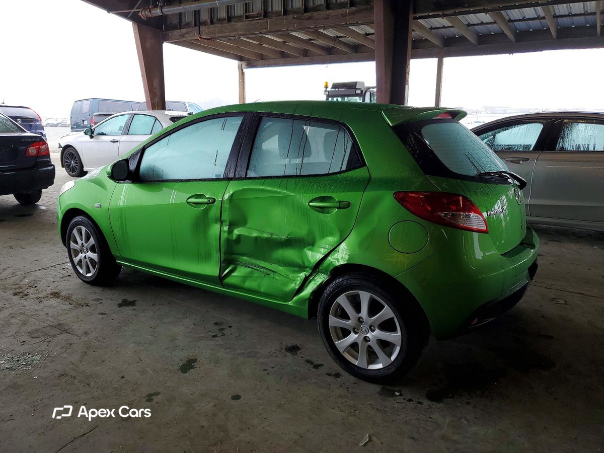 Mazda 2 2011