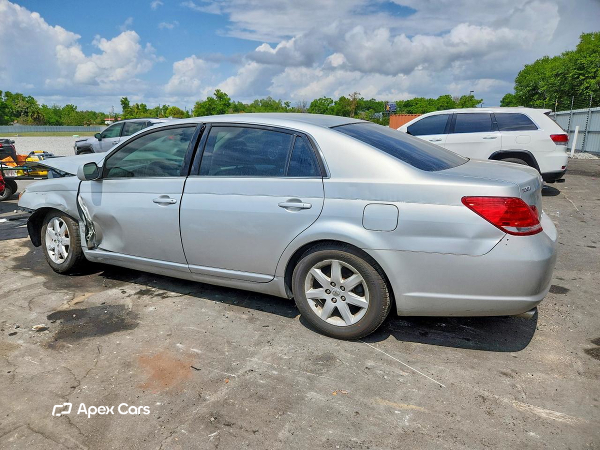 Toyota Avalon 2006