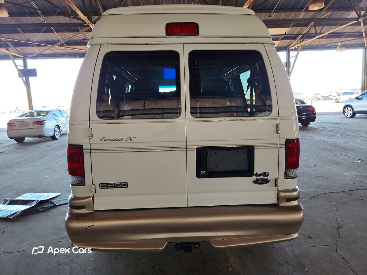 Ford Econoline 2004