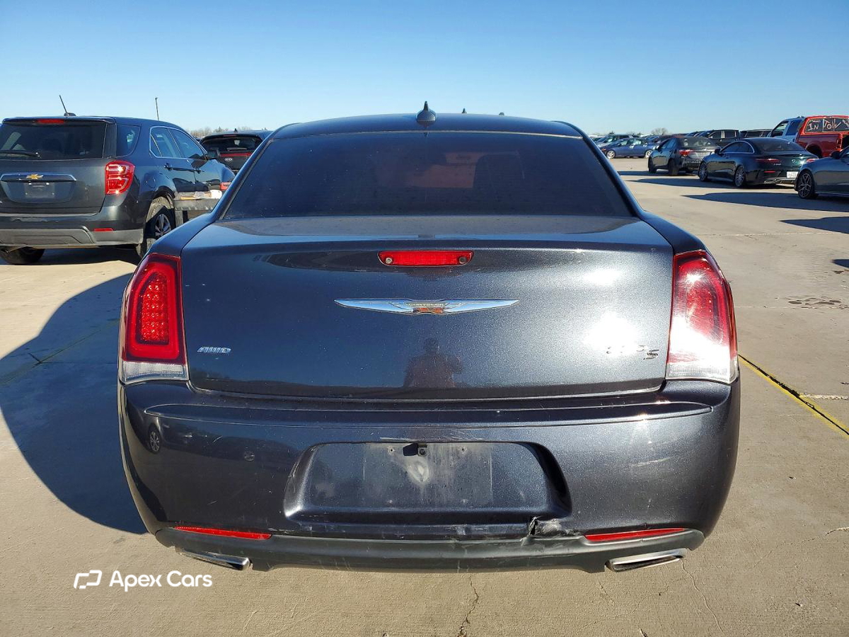 Chrysler 300 2019