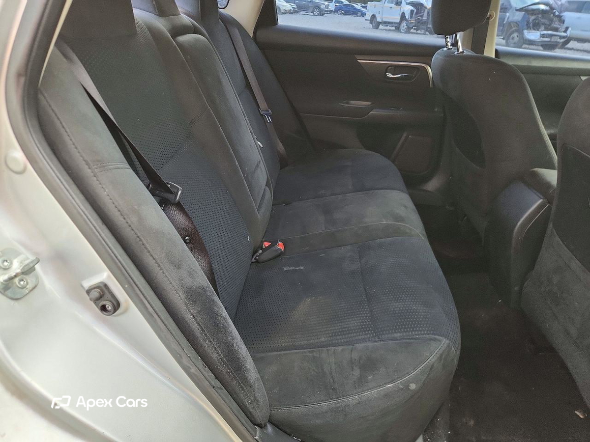 Nissan Altima 2015