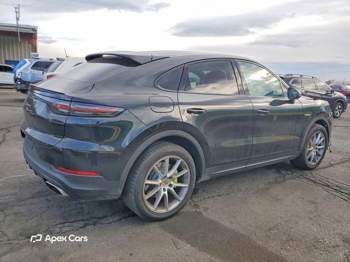 Porsche Cayenne 2022
