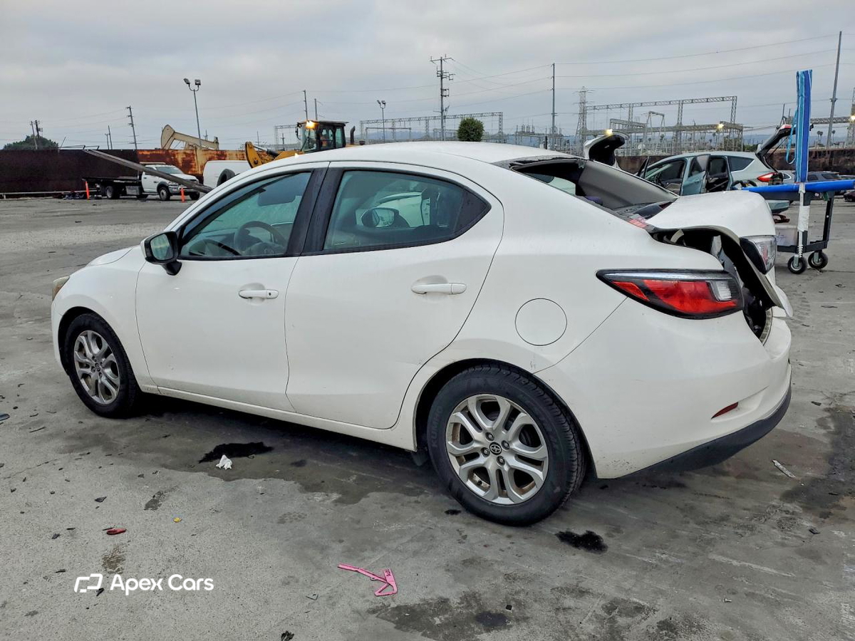 Scion iA 2016