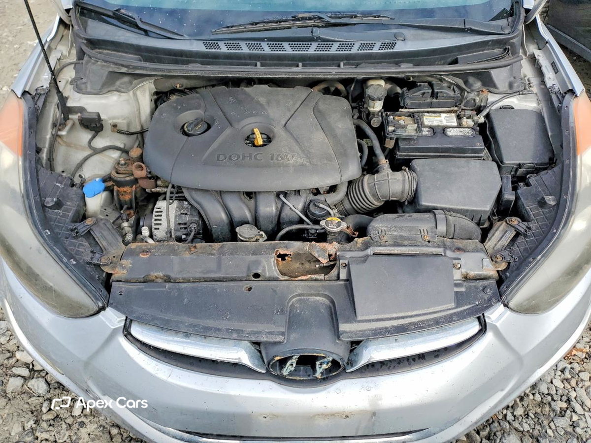 Hyundai Elantra 2011