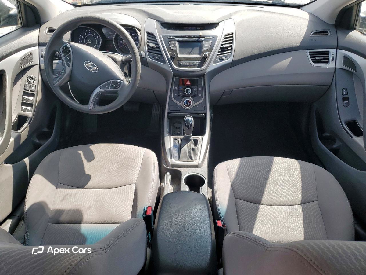 Hyundai Elantra 2016