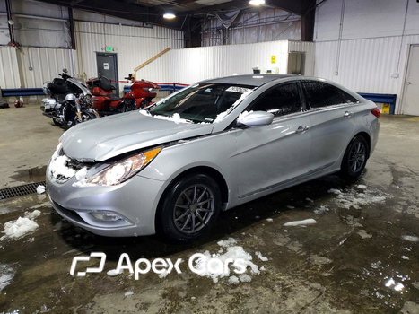 Hyundai Sonata 2013 - Image 1 of 13