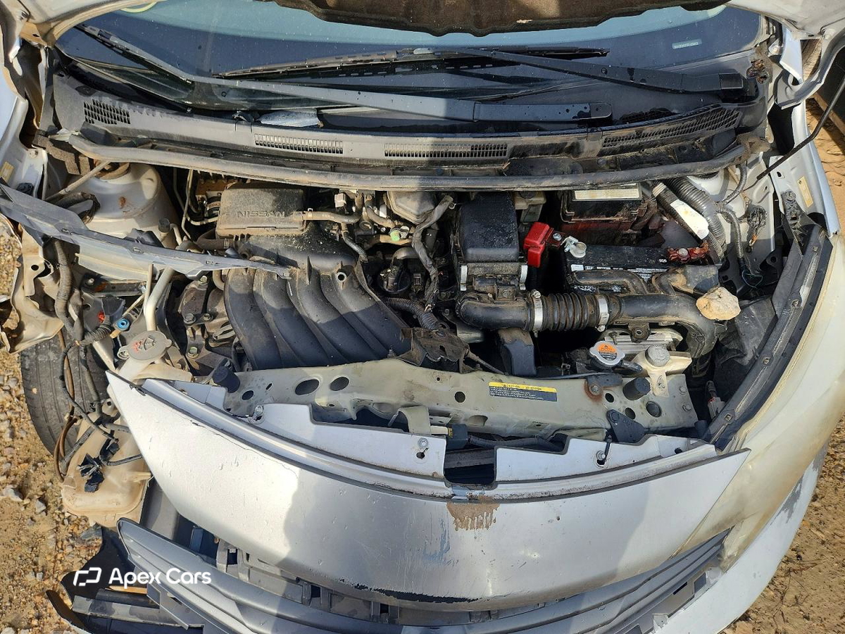 Nissan Versa 2015