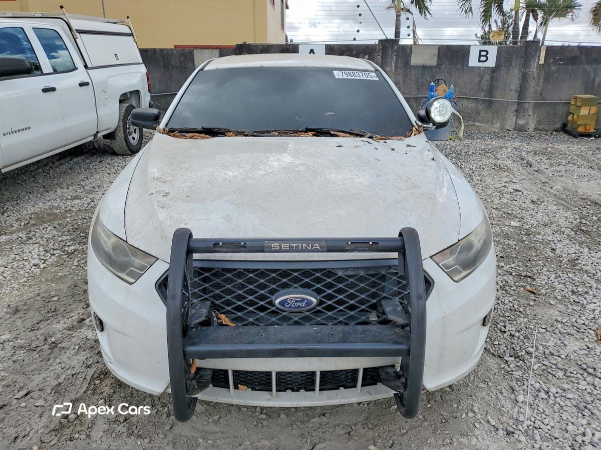 Ford Taurus 2016
