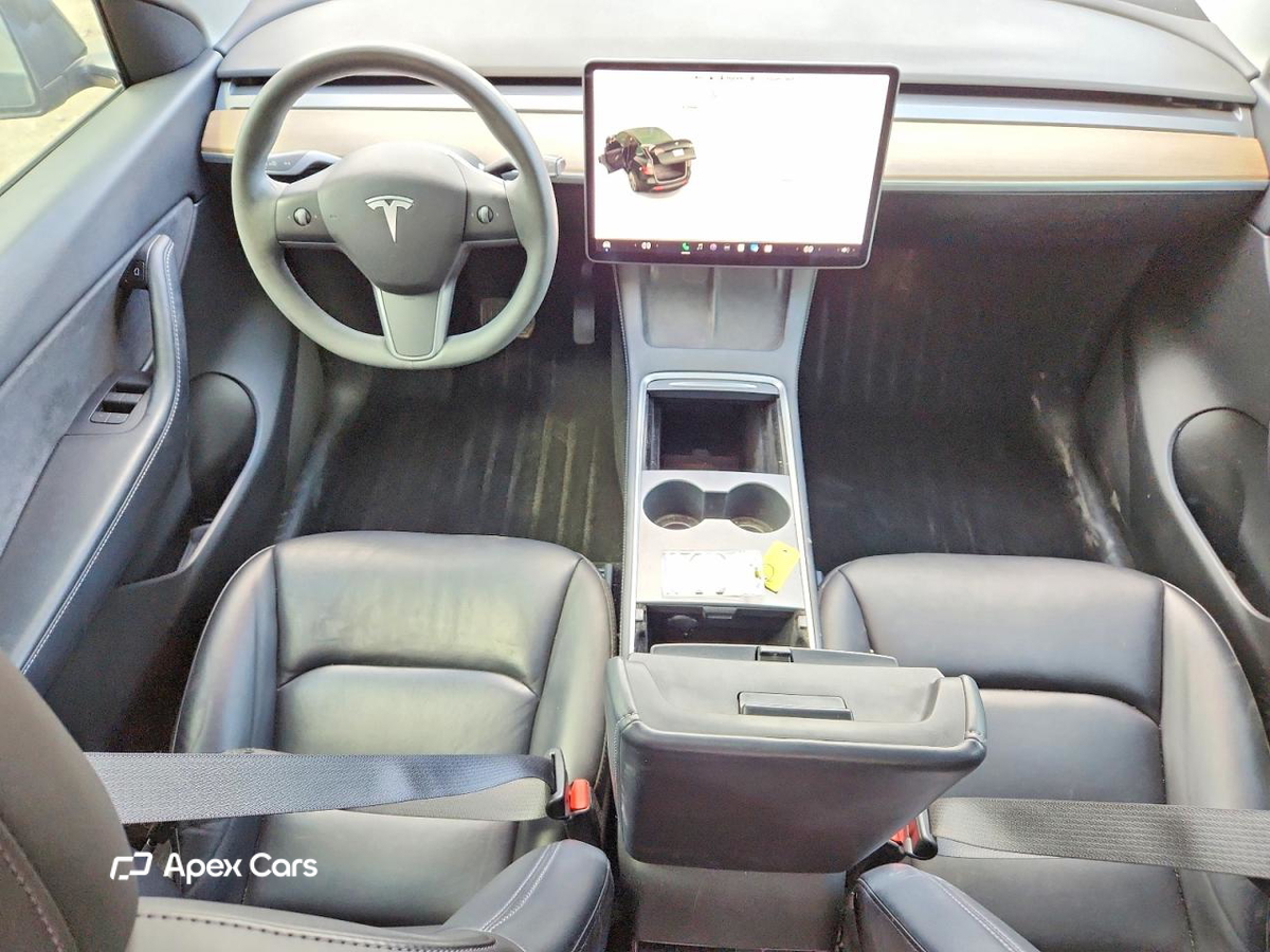 Tesla Model Y 2021