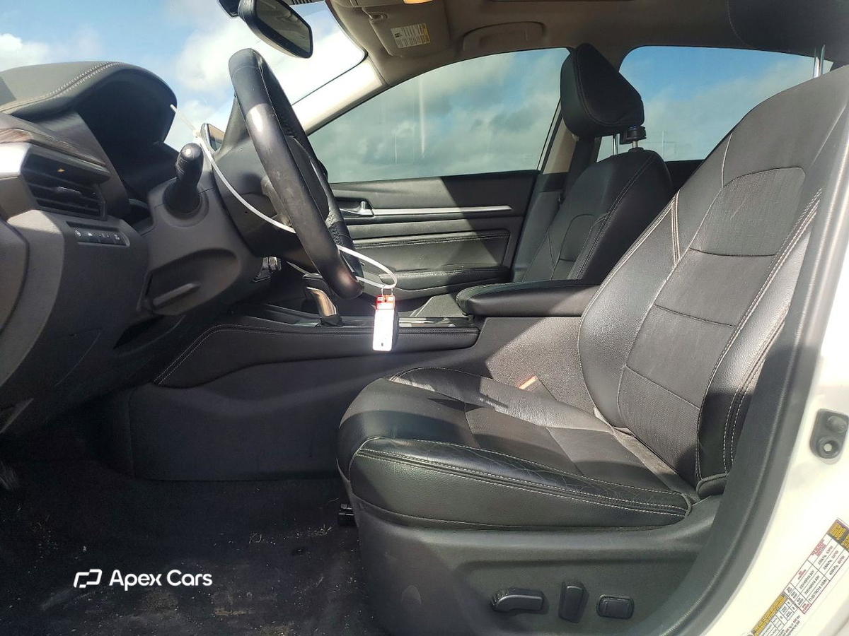 Nissan Altima 2019