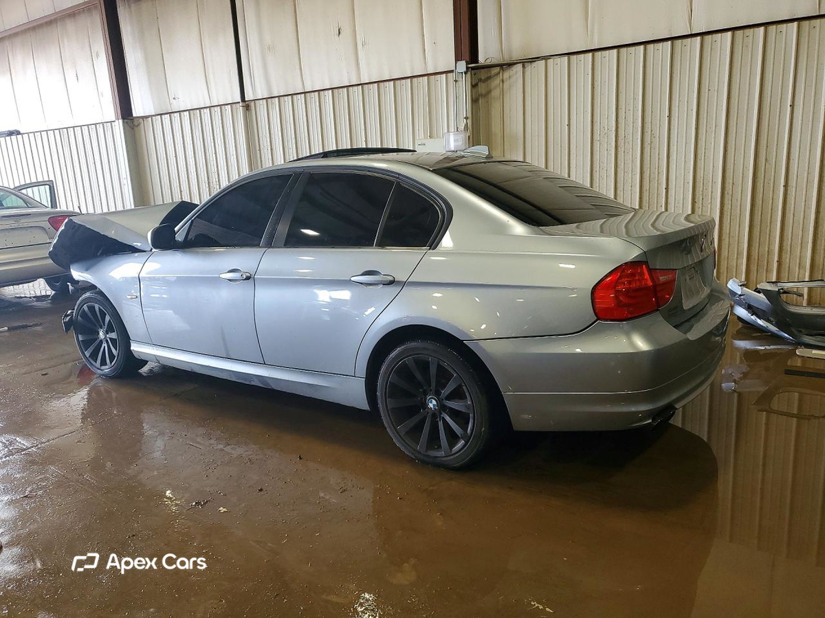 BMW Series 3 2011