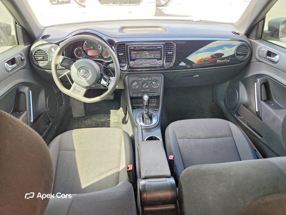 Volkswagen Beetle 2014