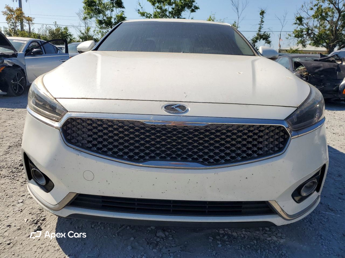 Kia Cadenza 2017