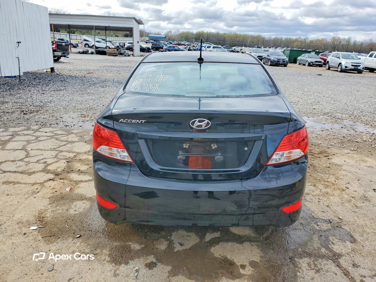 Hyundai Accent 2013