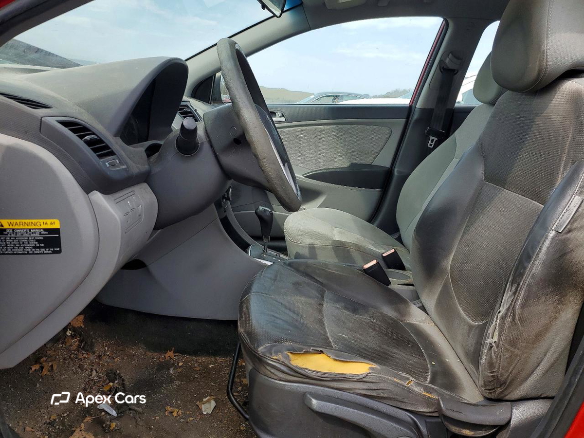 Hyundai Accent 2013