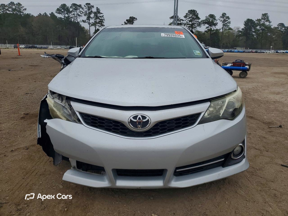 Toyota Camry 2012