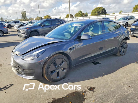 Tesla Model 3 2023 - Image 1 of 14