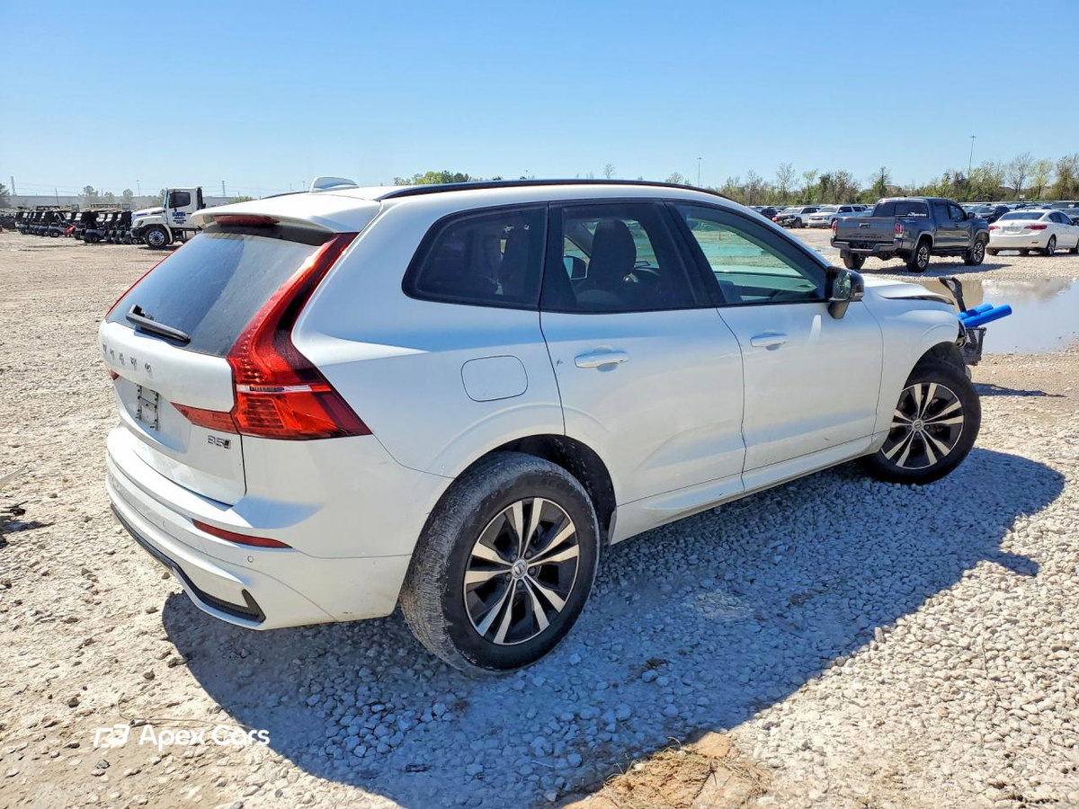 Volvo XC60 2025