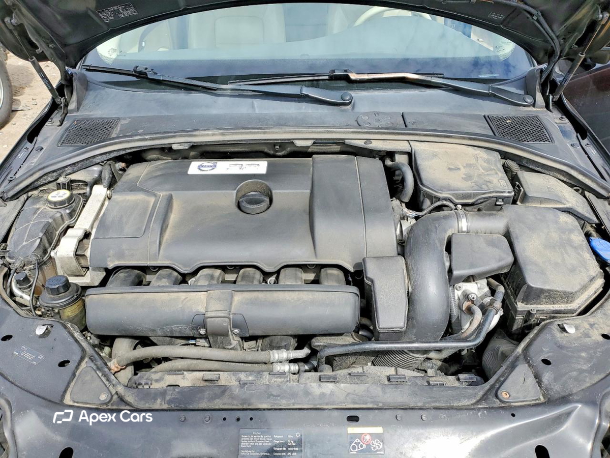 Volvo XC70 2010